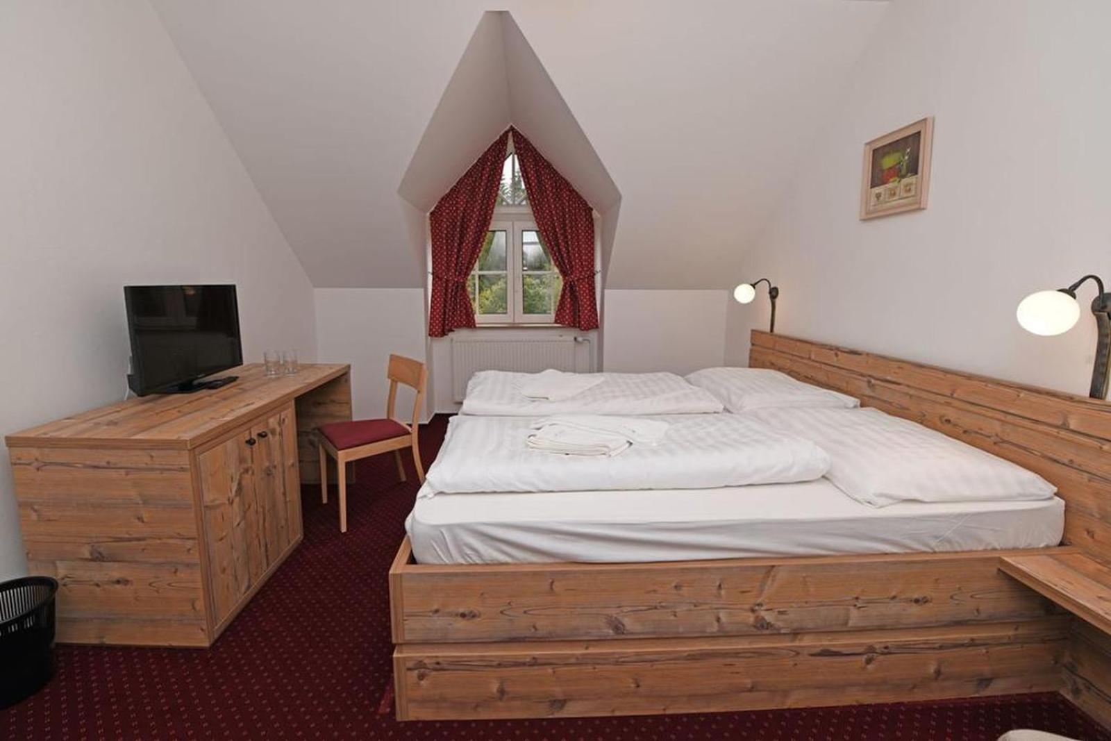 Hotel Konsel Říčky Екстериор снимка
