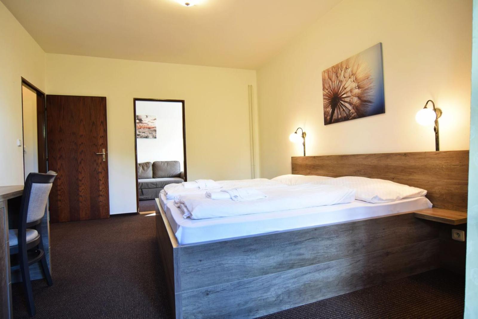 Hotel Konsel Říčky Екстериор снимка