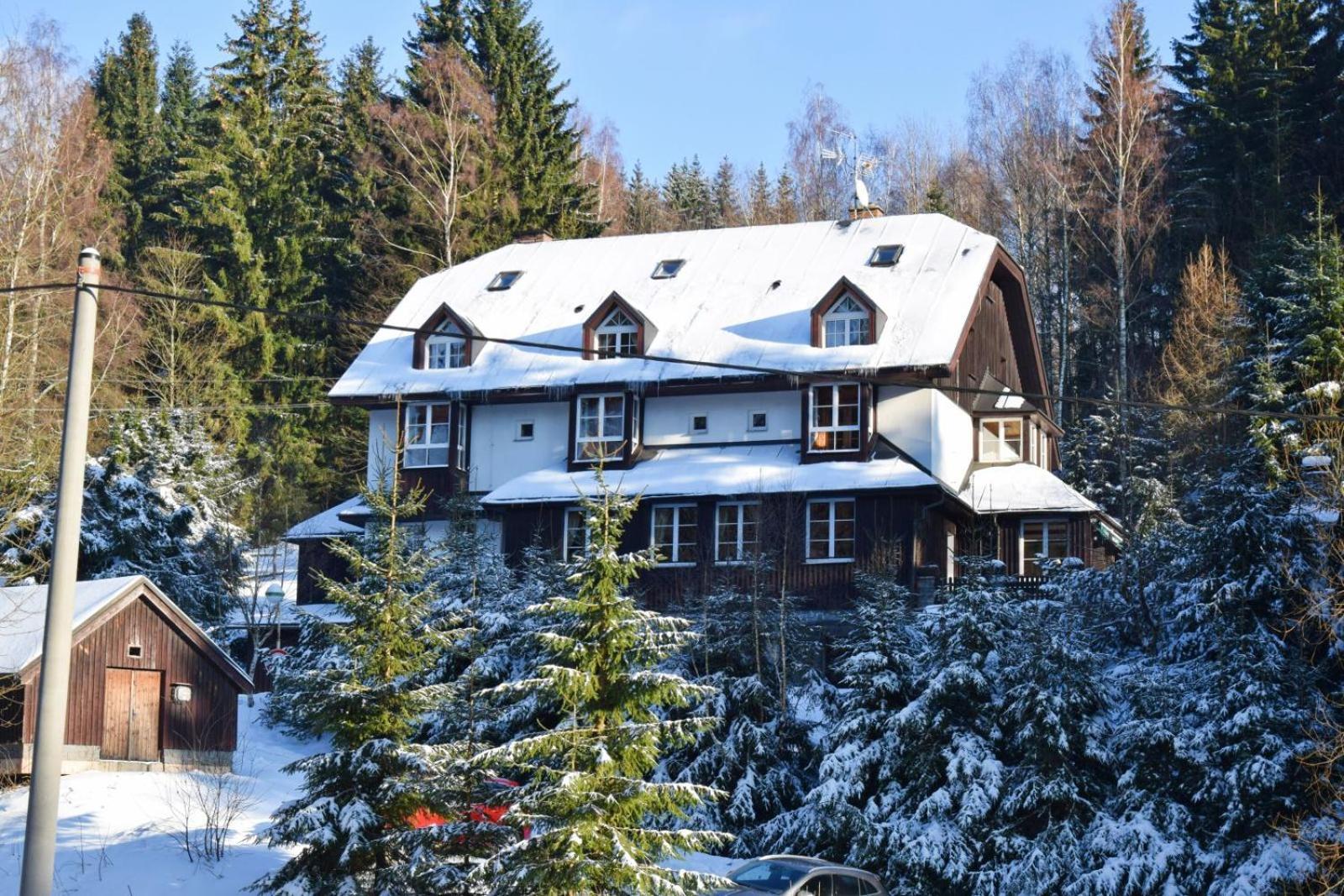Hotel Konsel Říčky Екстериор снимка