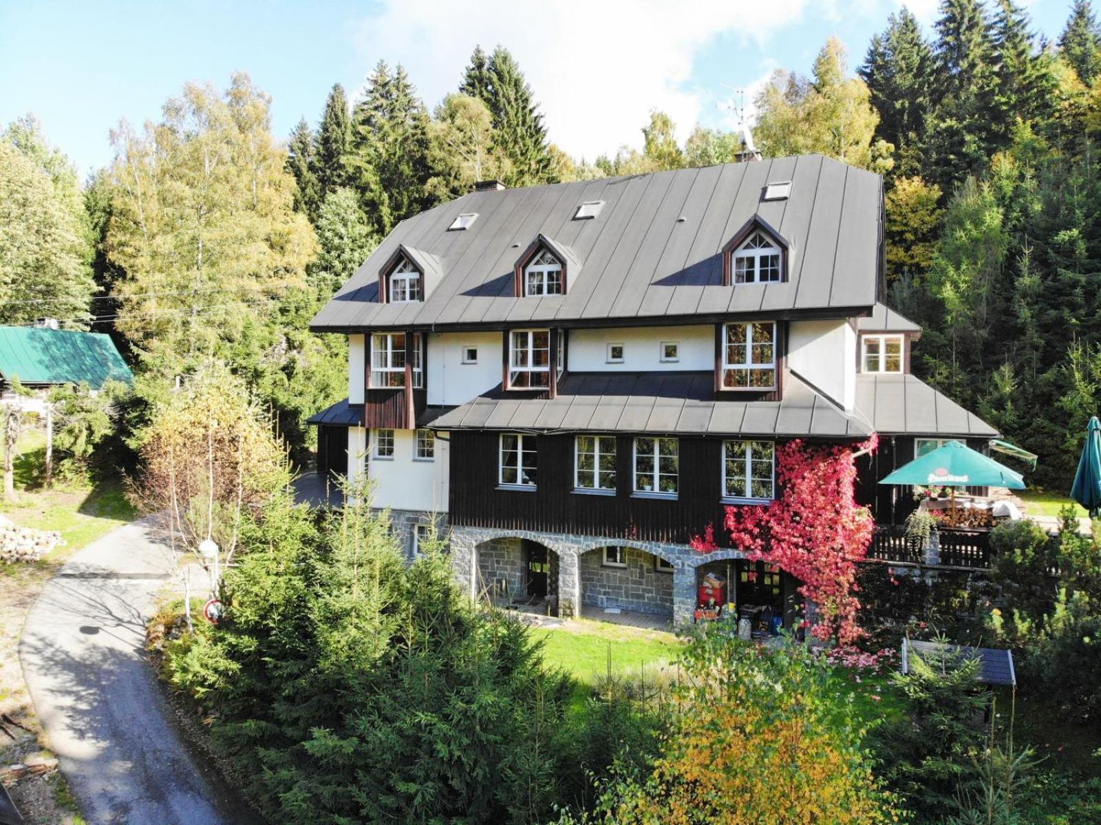 Hotel Konsel Říčky Екстериор снимка