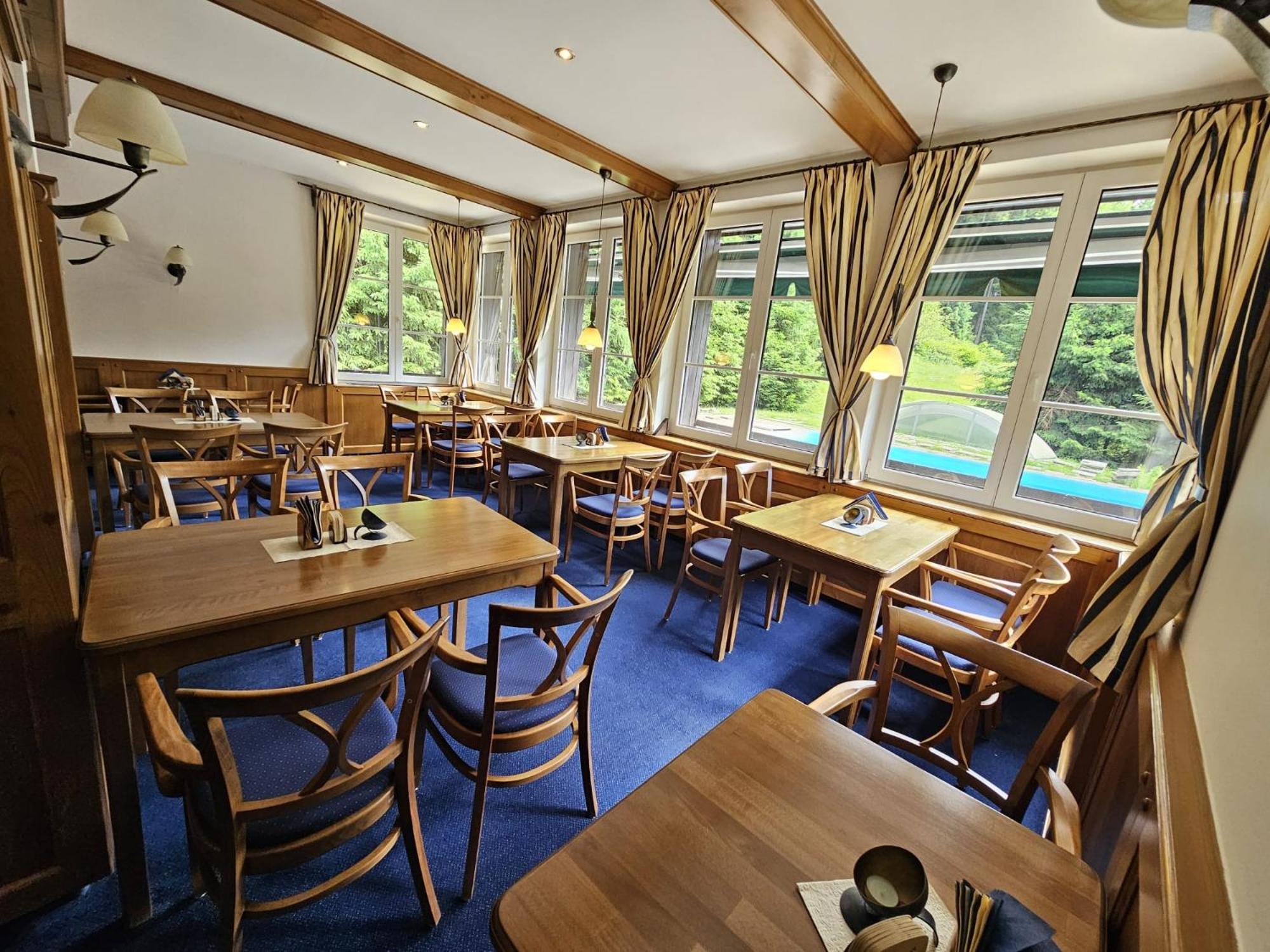 Hotel Konsel Říčky Екстериор снимка