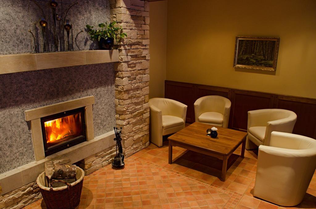 Hotel Konsel Říčky Екстериор снимка