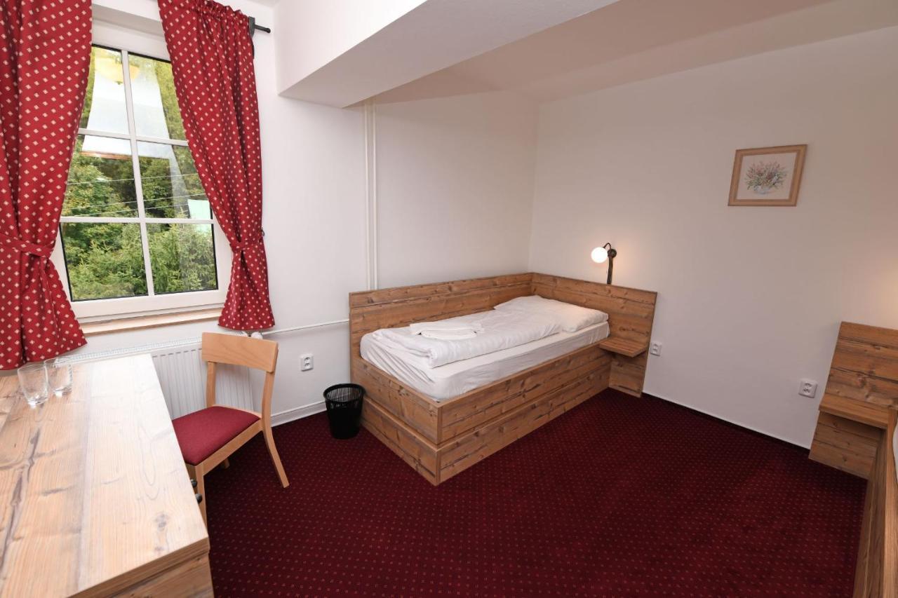 Hotel Konsel Říčky Екстериор снимка