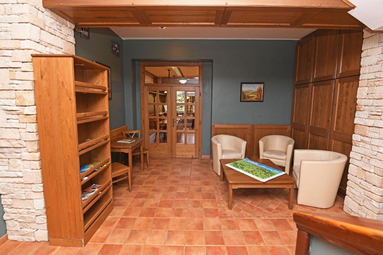 Hotel Konsel Říčky Екстериор снимка